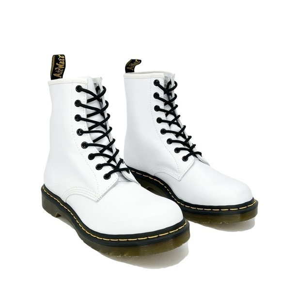 New Dr. Martens 1460/25057 Softy T Leather Lace-Up Boots White Women’s Size 10 - Picture 1 of 8
